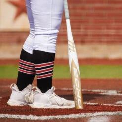 Marucci Echo DMND (-10) Fastpitch Softball Bat: MFPED10 -SLUGGER Sales Store Lifestyle 2 Marucci Echo DMND Fastpitch Softball Bat MFPED11 ab64dddb 63e9 4f71 a4bc adc25dd76823