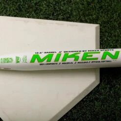 2023 Miken Limited Edition Freak "Lucky" 12.5" USSSA Slowpitch Softball Bat: MSU3FLKL 10 2023 Miken Limited Edition Freak "Lucky" 12.5" USSSA Slowpitch Softball Bat: MSU3FLKL -SLUGGER Sales Store MSU3FLKL Lifestyle 2
