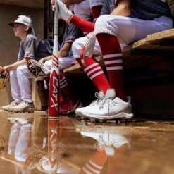 Marucci CATX JBB (-10) USSSA Baseball Bat: MJBBCX -SLUGGER Sales Store Marucci CATX 10 USSSA Baseball Bat MSBCX10 Lifestyle 3 a794fe45 c939 4223 a7c0 535fb34342ad